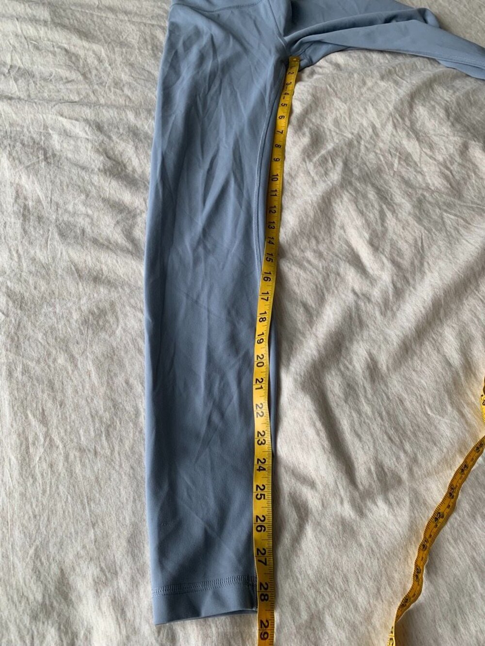 Lululemon Leggings size 6 with 28" inseam - Picture 7 of 8